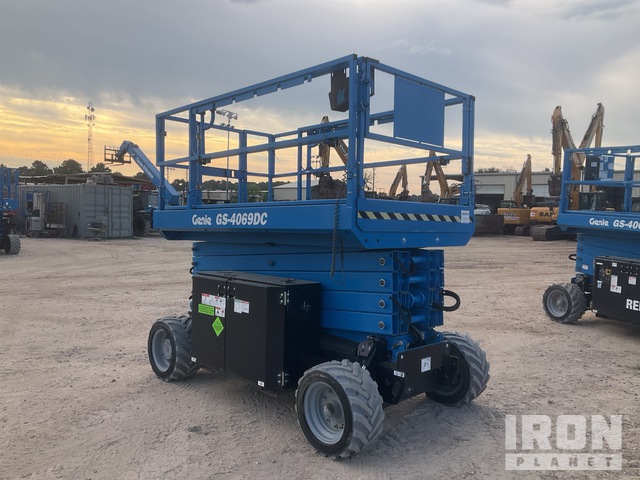 ELEVADOR TIJERA 2022 GENIE GS4069DC