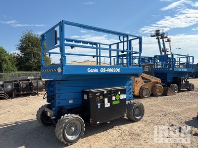 2022 GENIE GS-4069 DC Electric Scissor Lift