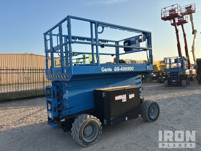 ELEVADOR TIJERA 2022 GENIE GS4069DC