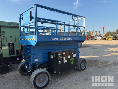 2022 GENIE GS-4069 DC Electric Scissor Lift