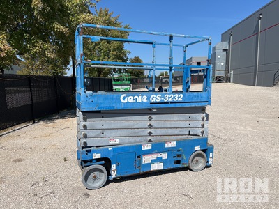2015 GENIE GS-3232 Electric Plateforme élévatrice à ciseaux