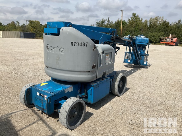 ELEVADOR ARTICULADO 2013 GENIE Z4023NRJ