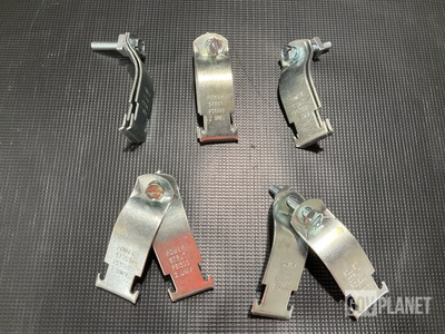 (52) Power-Strut PS1300-2 Universal Pipe Clamps