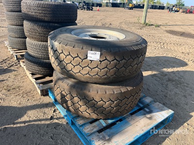 Quantity of (2) Firestone FS818 385/65R22.5 Tires