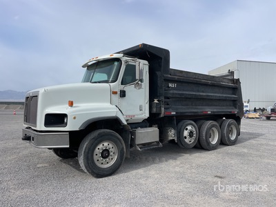 2004 International 5600i Paystar Tri/A Dump Truck