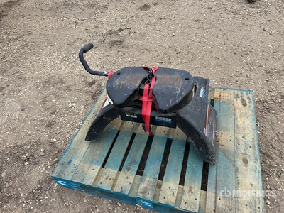 Reese RE25 25000 lb Fifth Wheel - Fits Truck