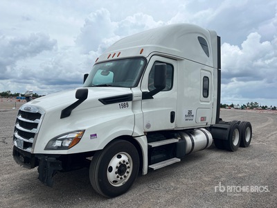2020 Freightliner Cascadia 126 6x4 T/A Sleeper Truck Tractor