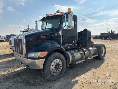 2013 Peterbilt 337 4x2 تراكتور شاحنة (أحادي المحور)