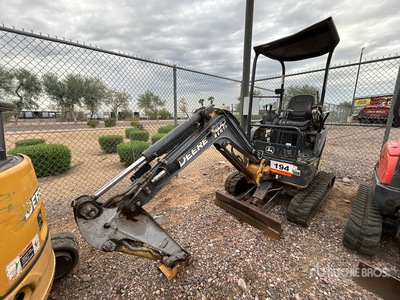 2015 John Deere 17D を見 Mini Excavator