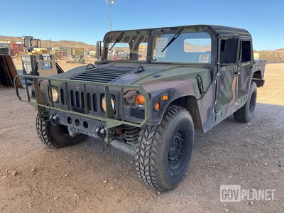 2007 AM General M1097R1 HMMWV 4 Door Soft Top w/Truck Body