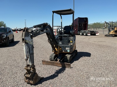 2015 John Deere 17D Mini Excavator