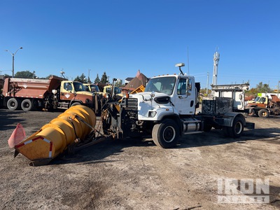 2016 Freightliner 108SD 4x2 شاحنة كشط الثلج