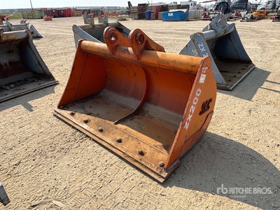 SEC 72 in Cleanup Excavator Bucket