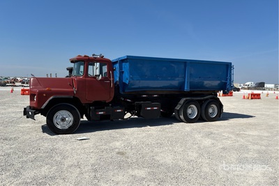 1993 Mack DM690S 6x4 Abroll-Lkw