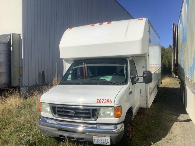 2007 Ford E-350 Cutaway XL Cargo Van