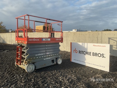 2019 Skyjack SJIII4740 Electric Scissor Lift (Inoperable)
