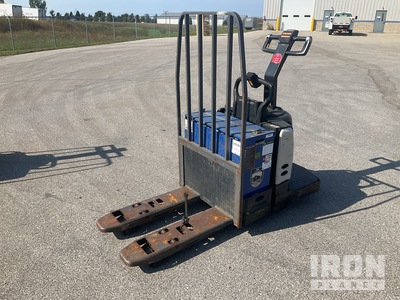 2012 Crown PE4500-60 2720 lb Electric Pallet Jack