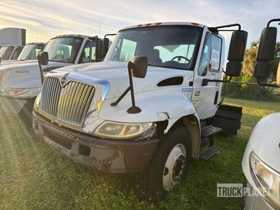 2004 International 4300 4X2 4x2 2-Achs Sattelzugmaschine (Inoperable)