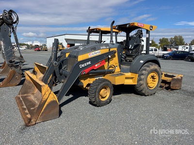 2021 John Deere 210L EP 4x4 Cargadora para trabajos de jardinería