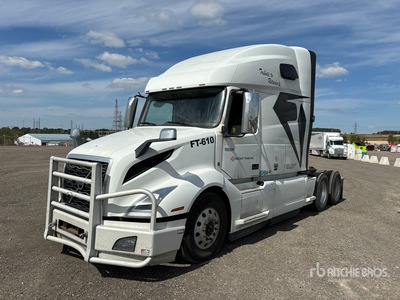 2022 Volvo VNL760 6x4 Ciągnik siodłowy T/A z kabiną sypialną