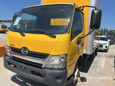 2019 Hino 155 Furgoneta caja cerrada