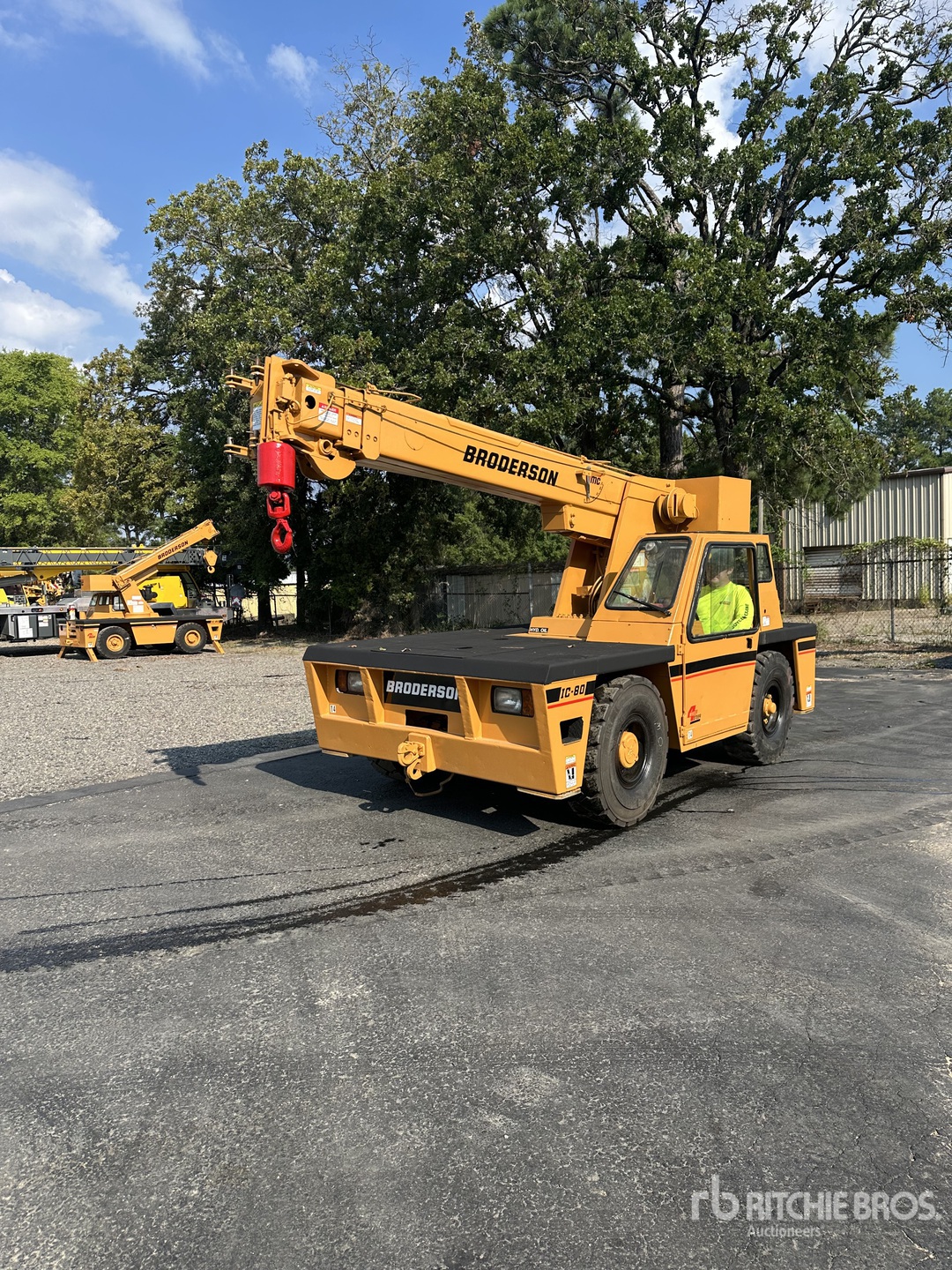 1996 Broderson IC-80-2E 9 ton Carry Deck Crane