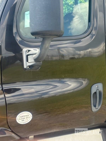 CAMIóN 2016 FREIGHTLINER