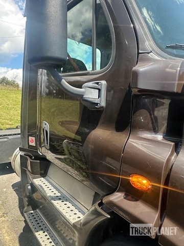 CAMIóN 2016 FREIGHTLINER
