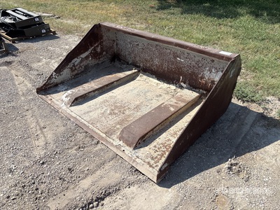 Star Industries 74 in Telehandler Bucket