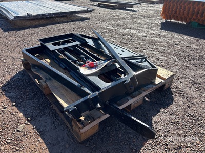 2025 GIYI GY-SF60 60 in Skid Steer Forks (Unused)