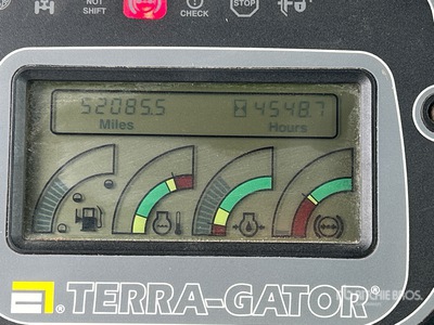 Terra-Gator 8104 Air Boom Self-Propelled Fertilizer Spreader
