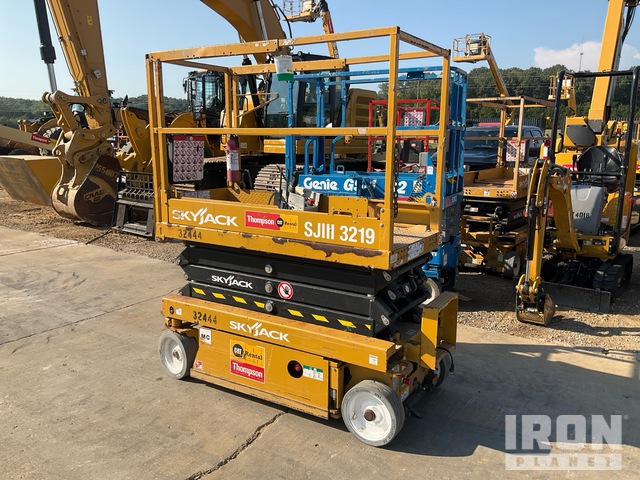 ELEVADOR TIJERA 2018 SKYJACK SJIII3219
