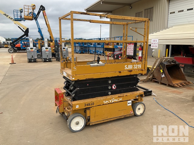 ELEVADOR TIJERA 2019 SKYJACK SJ3219
