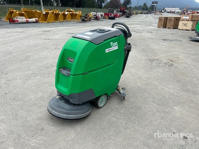 2019 Tennant T300 Walk-Behind Scheuersaugmaschine