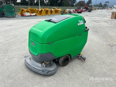 2019 Tennant T600E Walk-Behind Scheuersaugmaschine
