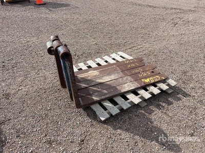 Quantity of 48 in Wheel Loader Forks
