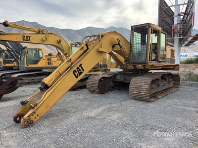 Cat 235C Tracked Excavator