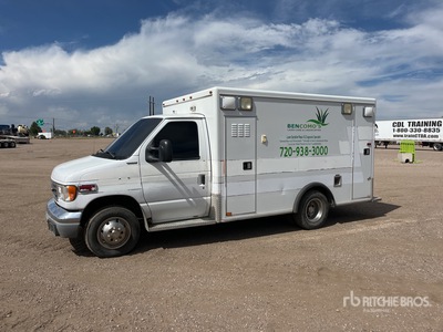 2003 Ford E-350 4x2 Ambulance