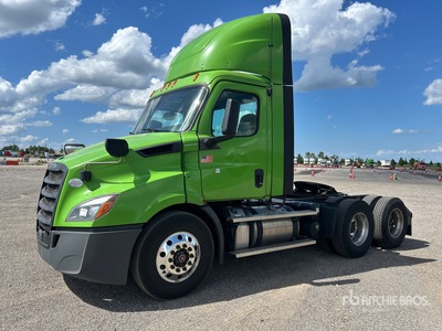 2020 Freightliner Cascadia 116 6x4 Day Cab Truck Tractor