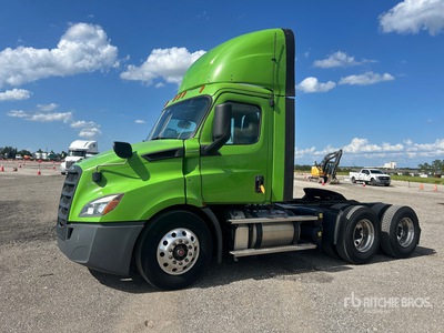 2020 Freightliner Cascadia 116 6x4 Day Cab Truck Tractor