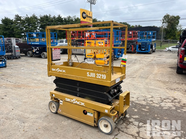 ELEVADOR TIJERA 2019 SKYJACK SJIII3219