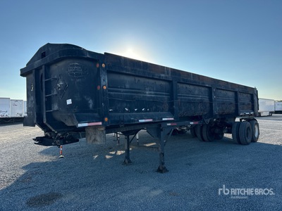 1987 Clement 35 ft T/A End Dump Trailer