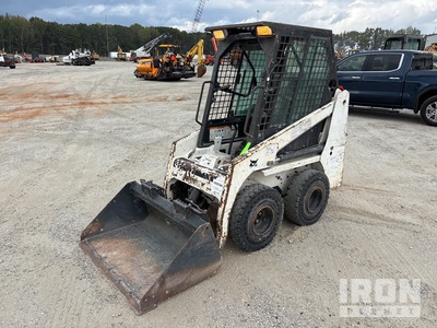 2017 Bobcat S70 Chargeuse à direction à glissement