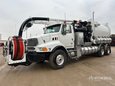 2008 Vactor 2115-824-RCS-1 on 2008 Sterling 6x4 Extended Cab Camion excavateur par aspiration
