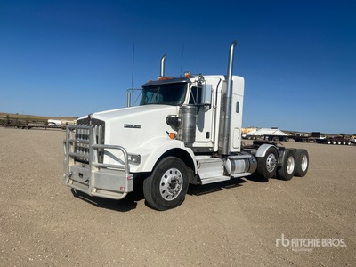 2013 Kenworth T800 8x4 Sleeper Truck Tractor