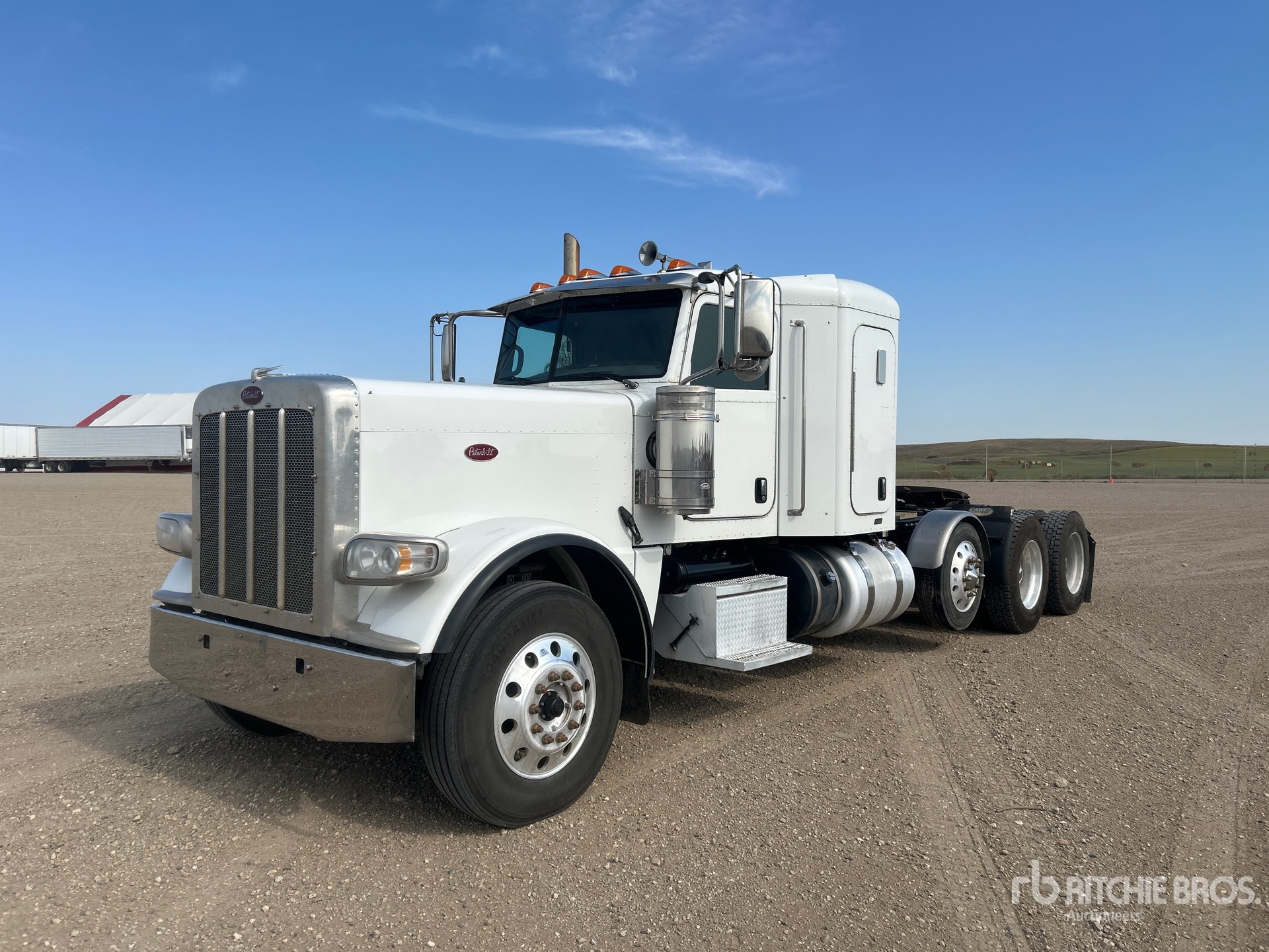 2020 Peterbilt 389 8x2 Tri/A Sleeper Truck Tractor