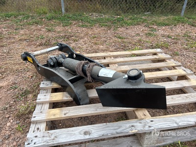 2025 Trojan 35 Hydraulic Excavator Thumb (Unused)