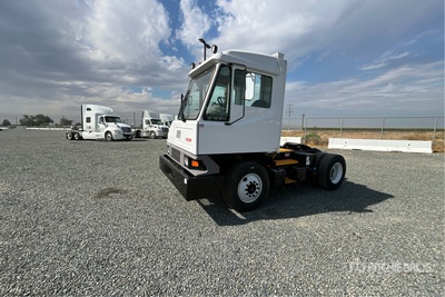 2016 Kalmar T2 4x2 Spezial-Sattelzug