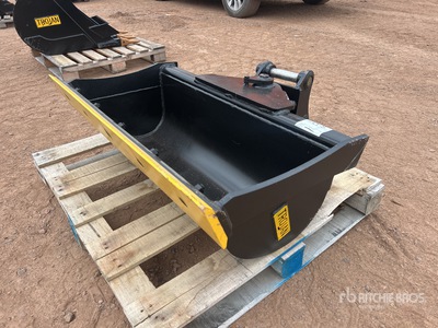 2025 Trojan 35 42 in Q/C Hydraulic Tilting Excavator Bucket (Unused)