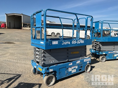2018 Genie GS-3246 Electric Scissor Lift